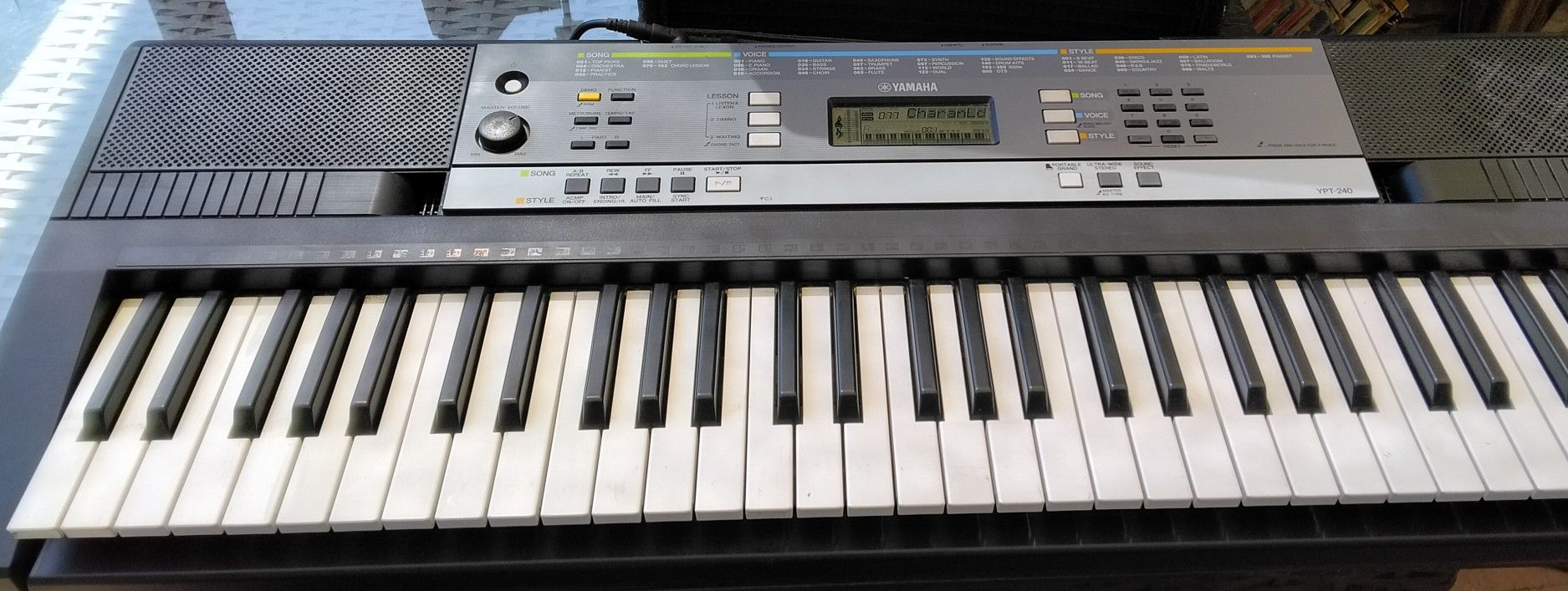 YAMAHA  KEYBOARD IN EXCELLENT CONDITION 
