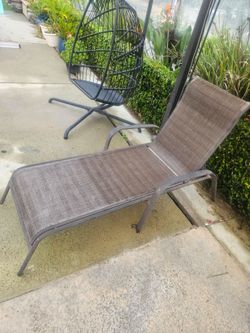 Used lounge chair