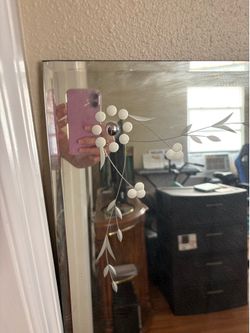 Mirror wall