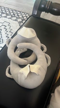 Pillow bottle holders