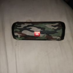 JBL Flip 4 $40
