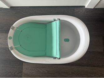Frida Baby 4 in 1 Grow with me Bath Tub