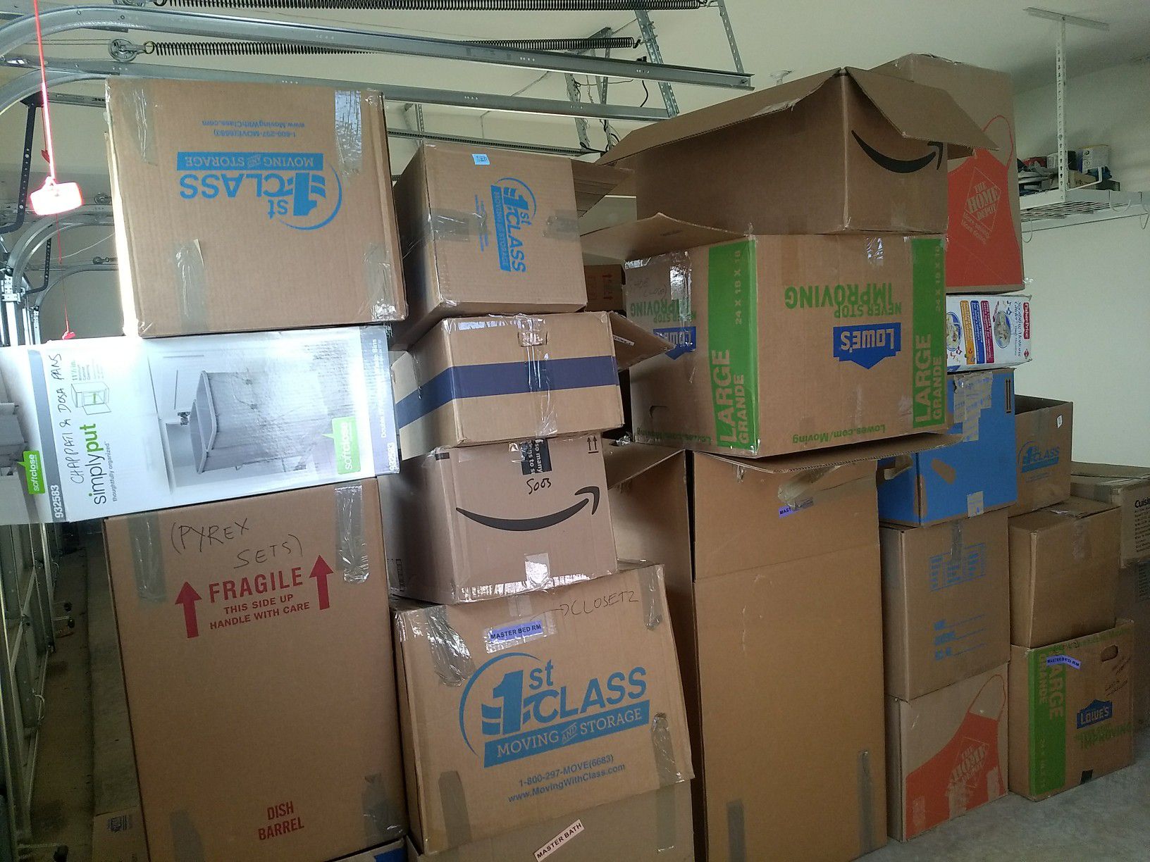 Free Moving packing storage boxes
