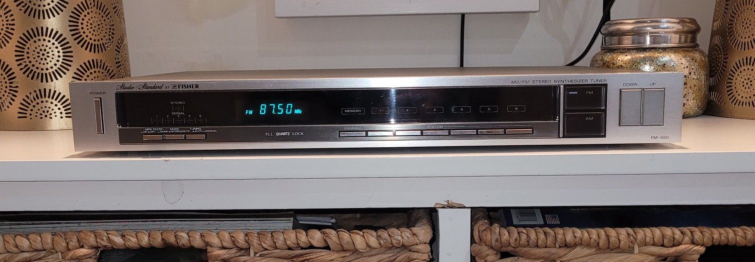 Fisher AM/FM Tuner