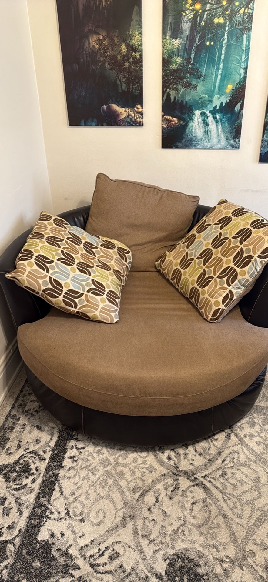 Swivel Accent Chair With Cushions