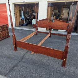 Wooden Carved Queen Bedroom Set