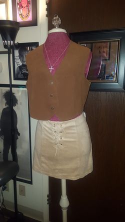 Large brown fall vest, Woodland Ca