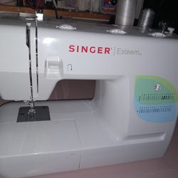 Singer Esteem Sewing Machine Like New Ready To Sew $80 Very Firm