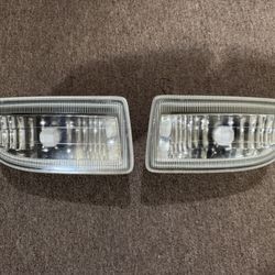 98-07 Toyota Land Cruiser OEM Fog Lamps