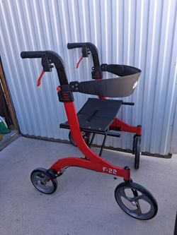 Walker with handbrake's
