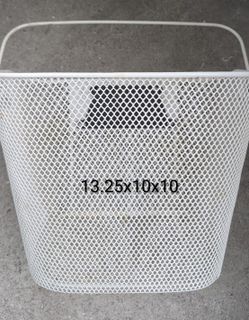 White Steel Wire Bike Handle Bar Basket 13.25 L x 10 H x 10 W Made By Bell. Needs A Mounting Bracket. Bicycles