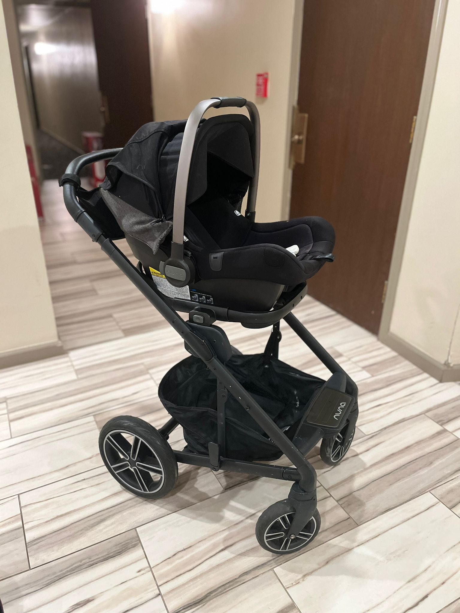Nuna Travel System
