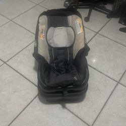 Babys Car Seat Good Condition 