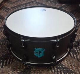SJC Pathfinder Snare Drum Maple/Mahogany Shell Black Finish