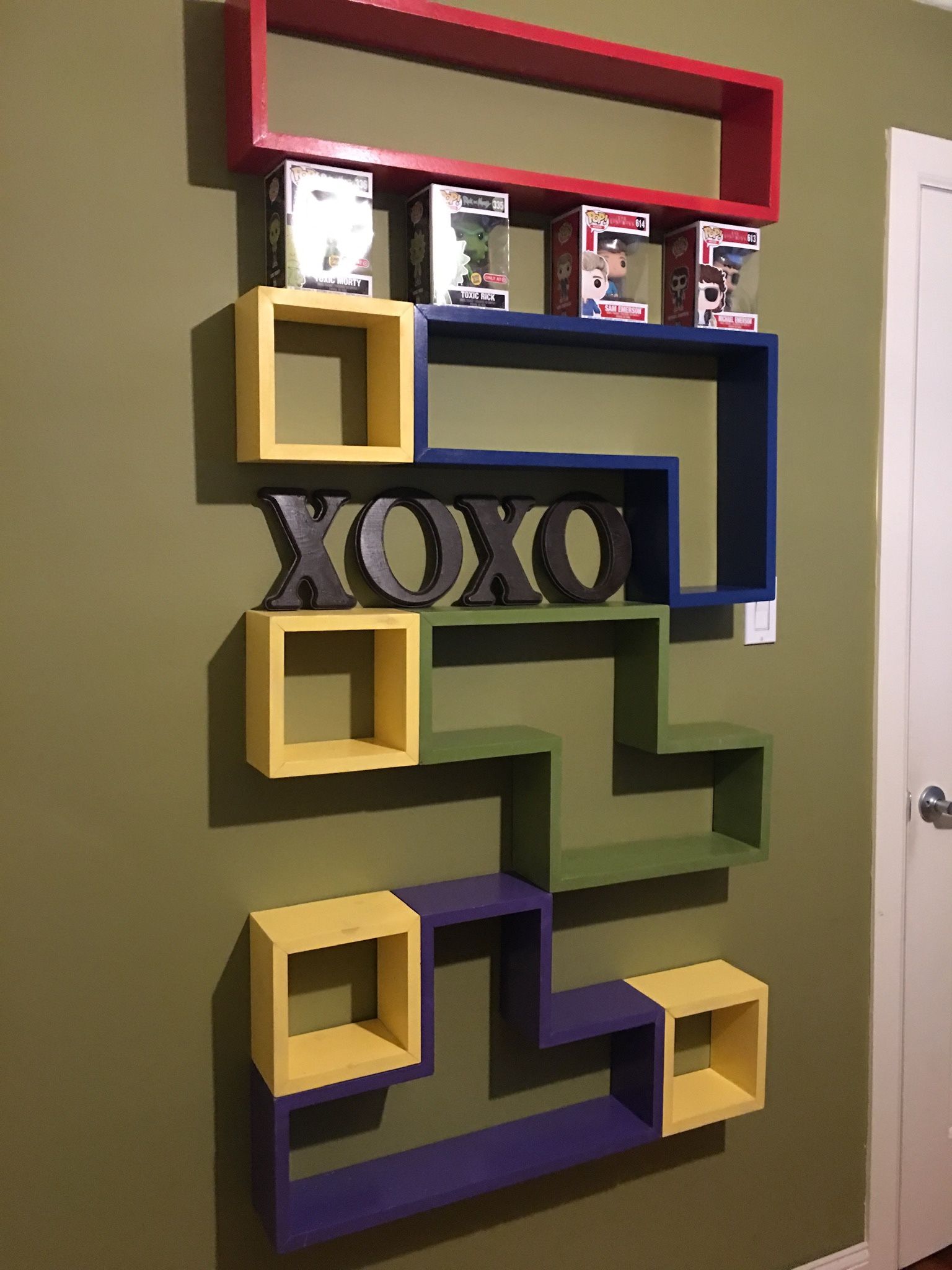 Tetris Custom Shelving