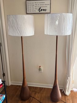 Floor lamps
