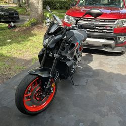 2022 Yamaha MT-09 With 4,926miles 