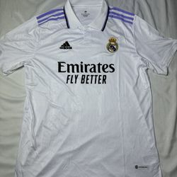 Real Madrid 22/23 Home Soccer Jersey Men's Size L