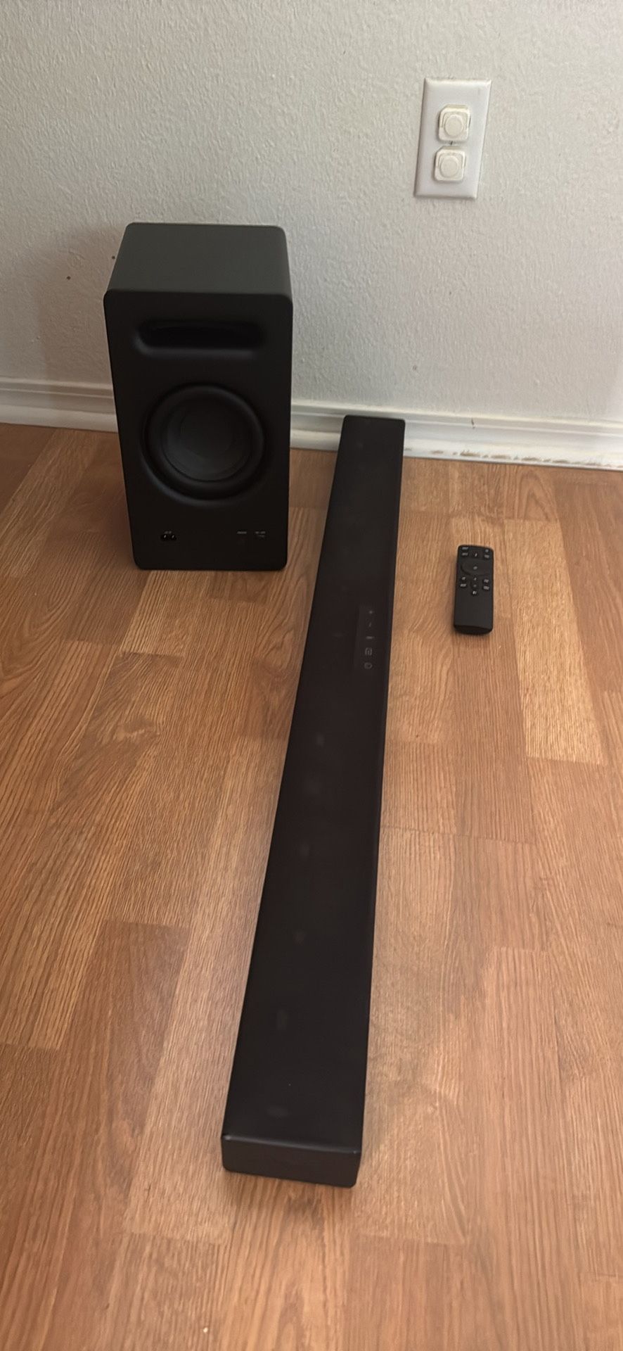Vizio Soundbar And Sub Woofer