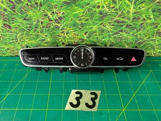 2017-2019 MERCEDES E300 DASH RADIO NAVIGATION CONTROL SWITCH & CLOCK OEM