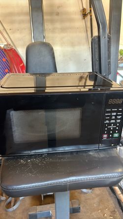 Black Countertop Microwave Oven