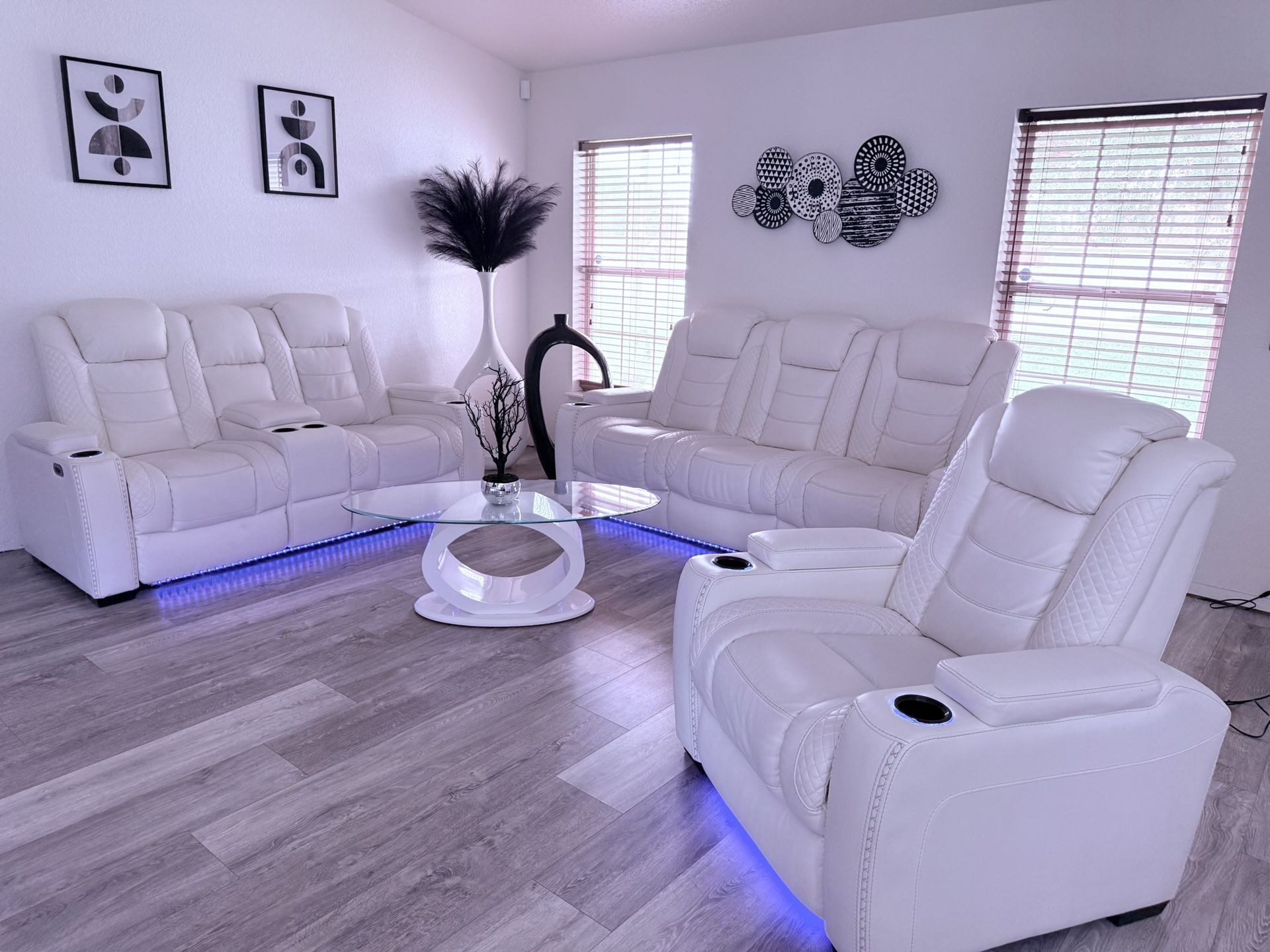 White Party Time Sofa, Loveseat and Recliner, 3 Peices.