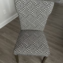 High Back Chair,black and white In Color