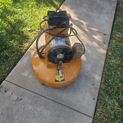 Compressor BOSTITCH  PANCAKE  Works 