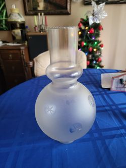 antique vintage lamp shade / globe