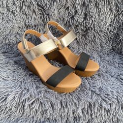 Call it Spring- Cereopsis Size 6.5