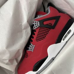 Jordan 4 Toro Bravo
