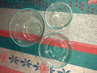 Pyrex Bowls