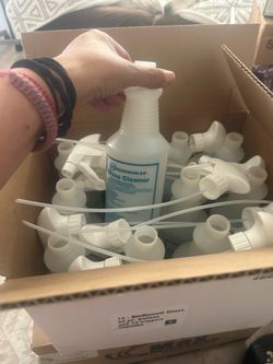 Empty Spray Bottles