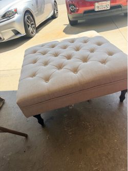 Coffee table (32”lx32”w)