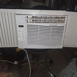 Frigidaire Window Unit 