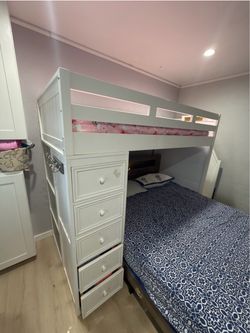 Bunk bed