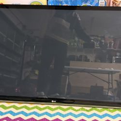 LG 50” Plasma TV – Model 50PA5500-UA – Great Condition