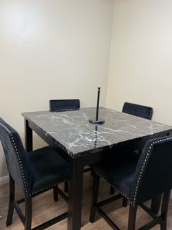 Dinning table