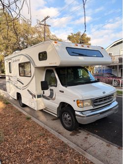 2000 E-350 22 ft Motorhome