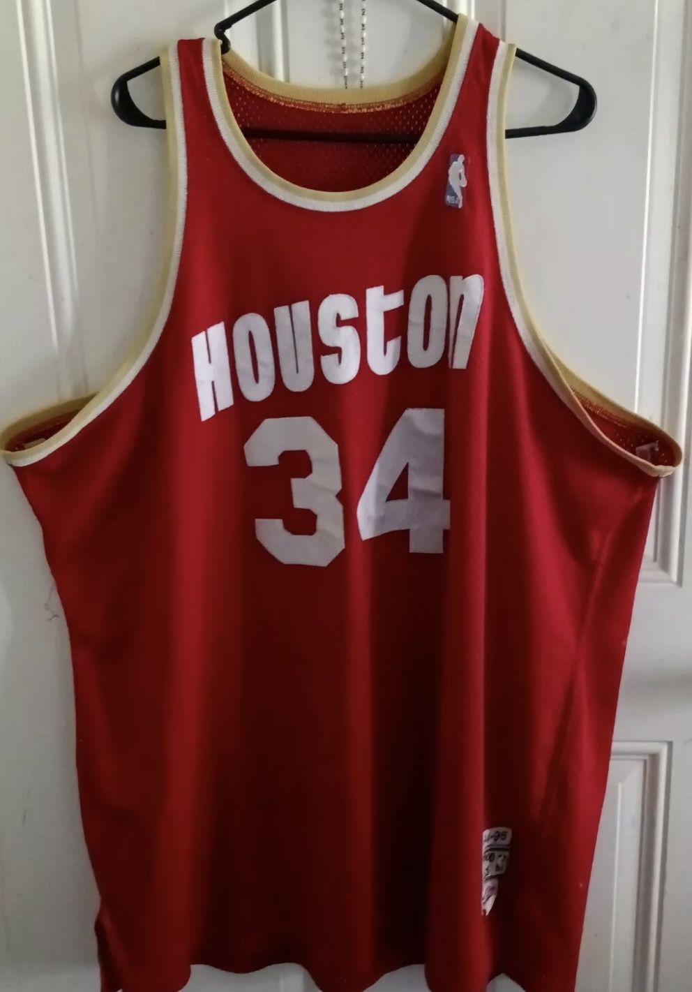 Houston Rockets Jersey Mitchell & Ness Hakeem Olajuwon Swingman Black  Medium for Sale in San Antonio, TX - OfferUp