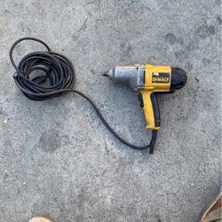 De Walt Impact Wrench 1/2 Inch