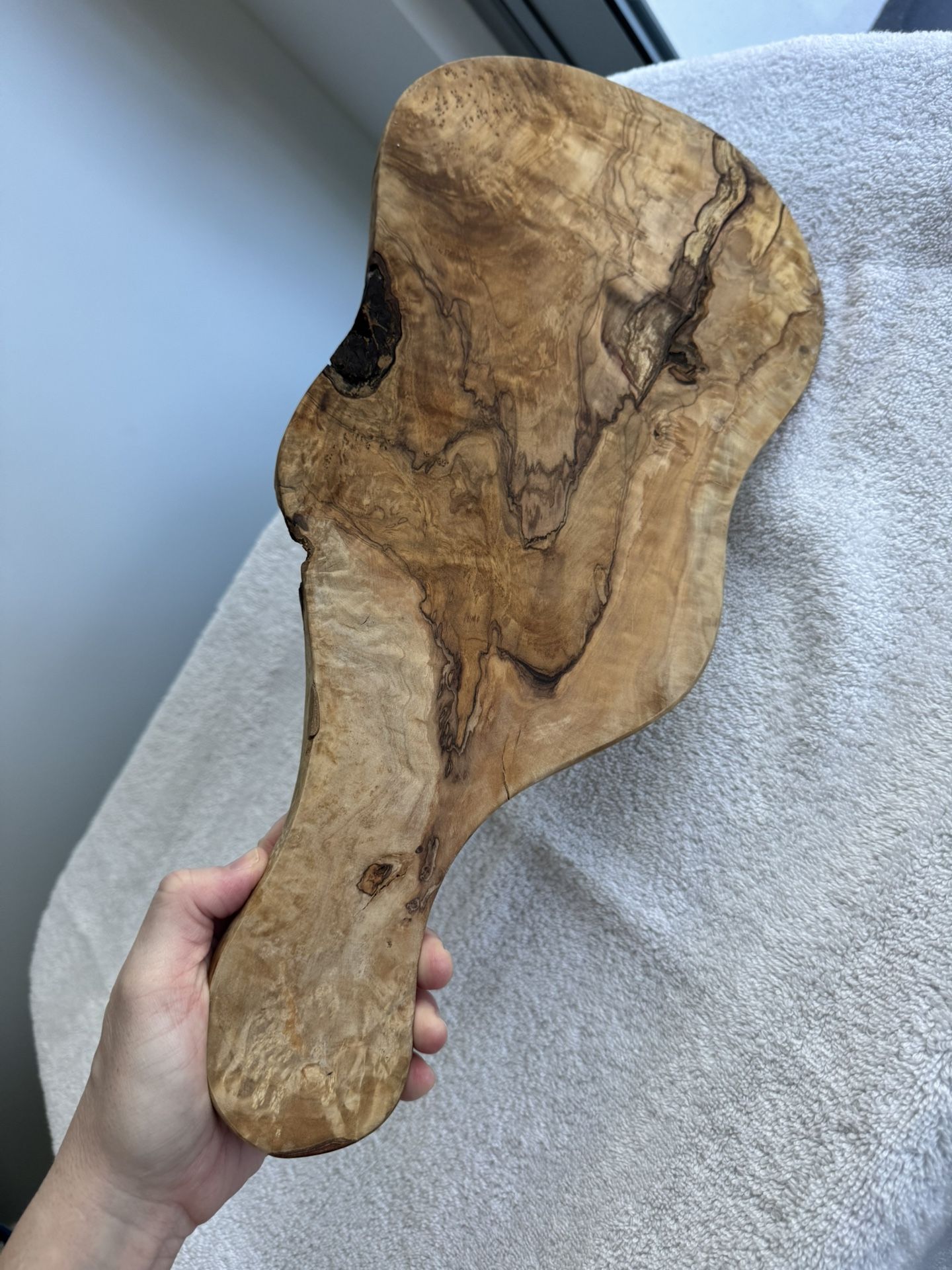 Olive Wood Cutting Board/ Cheese Board🧀🍷🍇