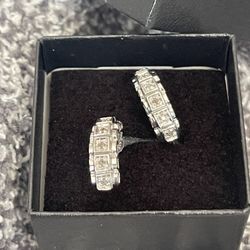 Beautiful Womens White Gold Rhodium Over Sterling Silver 0.10 CTW Diamond Macaroni Designer Earrings