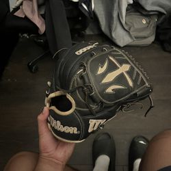 Wilson Pitching Glove 