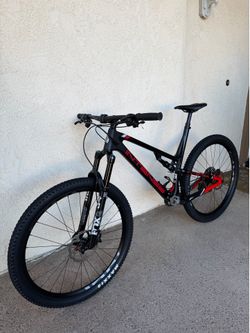 2024 Intense sniper xc 29er XL frame..clean bike