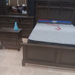 *Holiday Sale Event!!!*---Stunning Lindex Queen Bedroom Sets---From $899!!!---Delivery And Financing😉