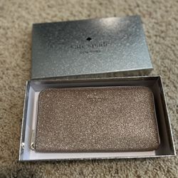 Kate Spade Wallet - Brand New In Box (Rose Gold)