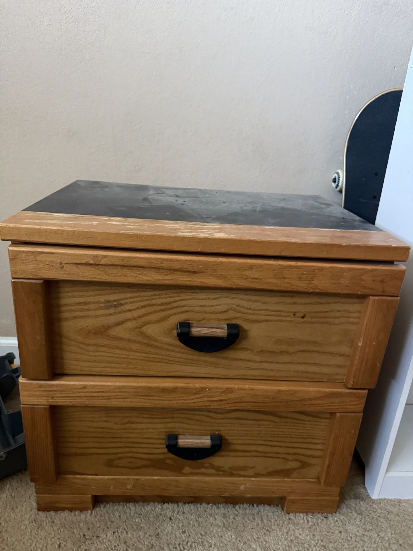 2 Dresser Night Table