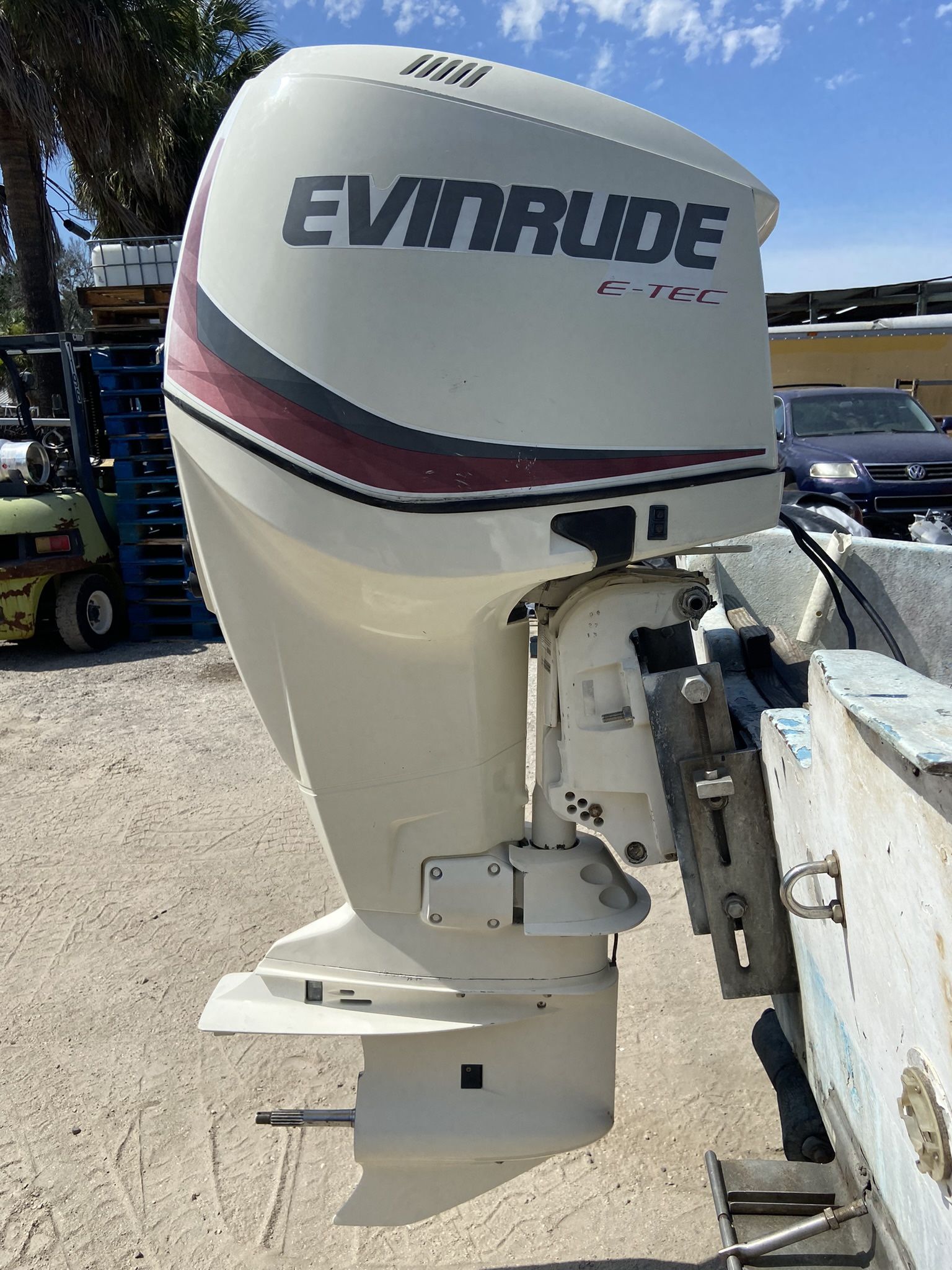 2014 BRP Evinrude 250 HP ETEC E-TEC 2-Stroke 25" Outboard Motor