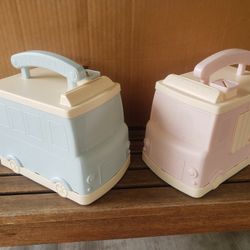 🎁: ice cream truck banks. plastic. Like new